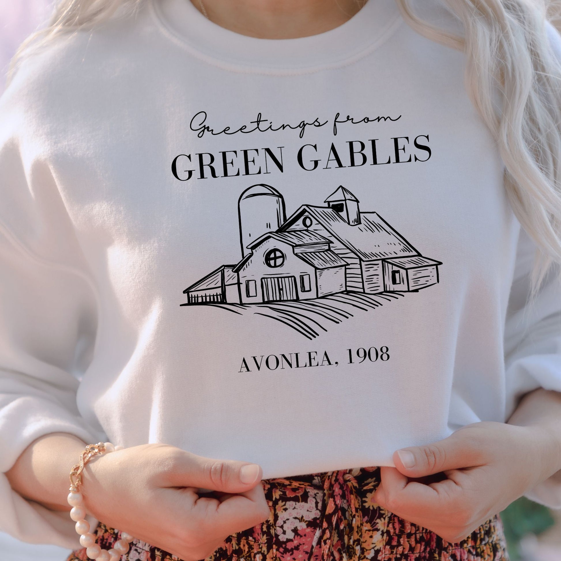 Anne of Green Gables Farmhouse White Sweatshirt | L.M MONTGOMERY | Starlit Prose bookish merch