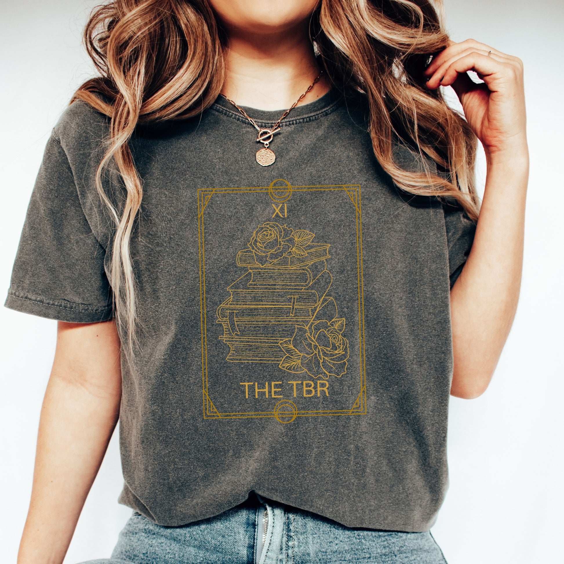 The TBR Tarot card Bookish Black Pepper Comfort Colors T-Shirt