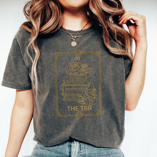 The TBR Tarot card Bookish Black Pepper Comfort Colors T-Shirt