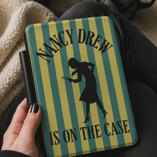 Compilation video of the features and colour options for the Nancy Drew is on the Case kindle cover.