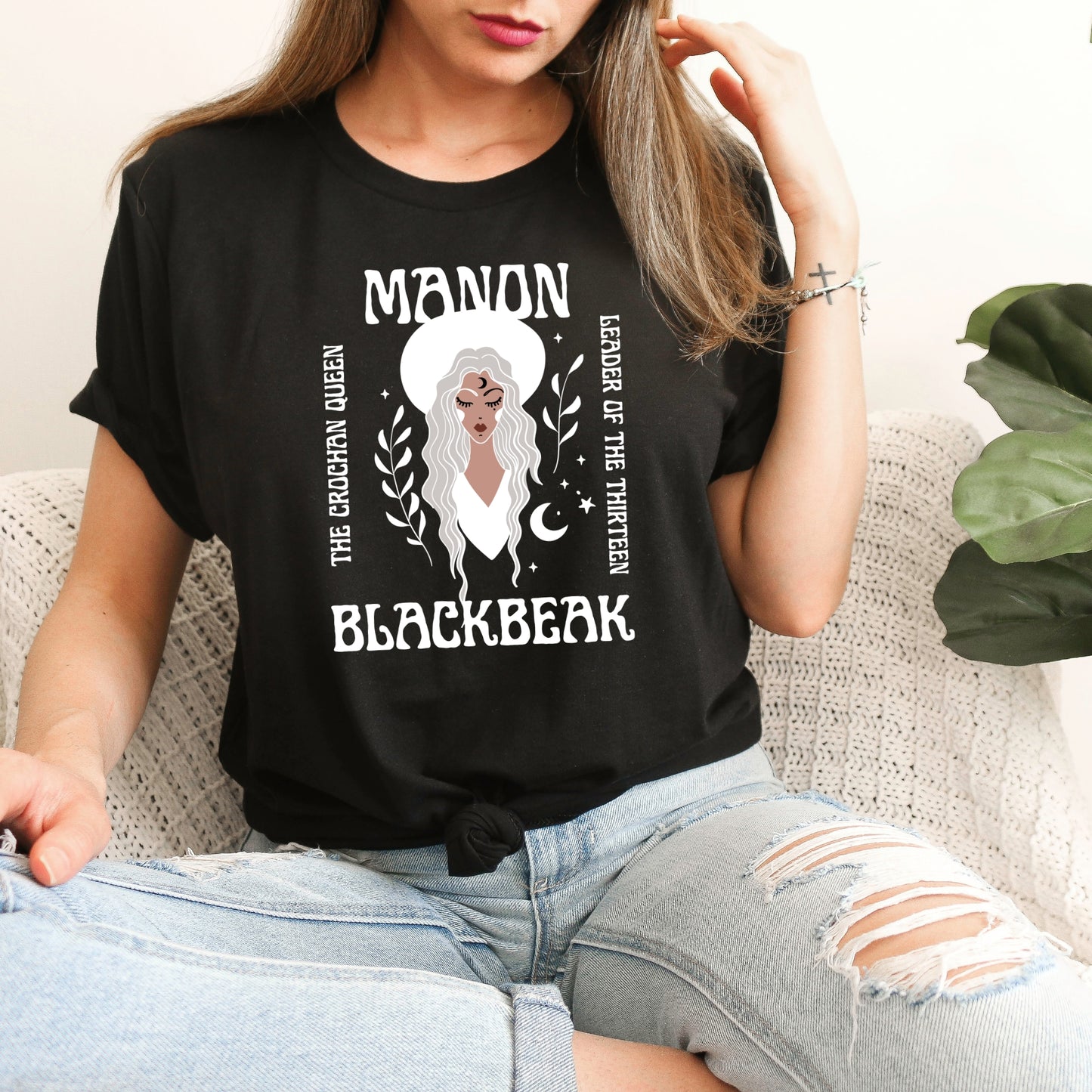 Manon Blackbeak Black T-Shirt
