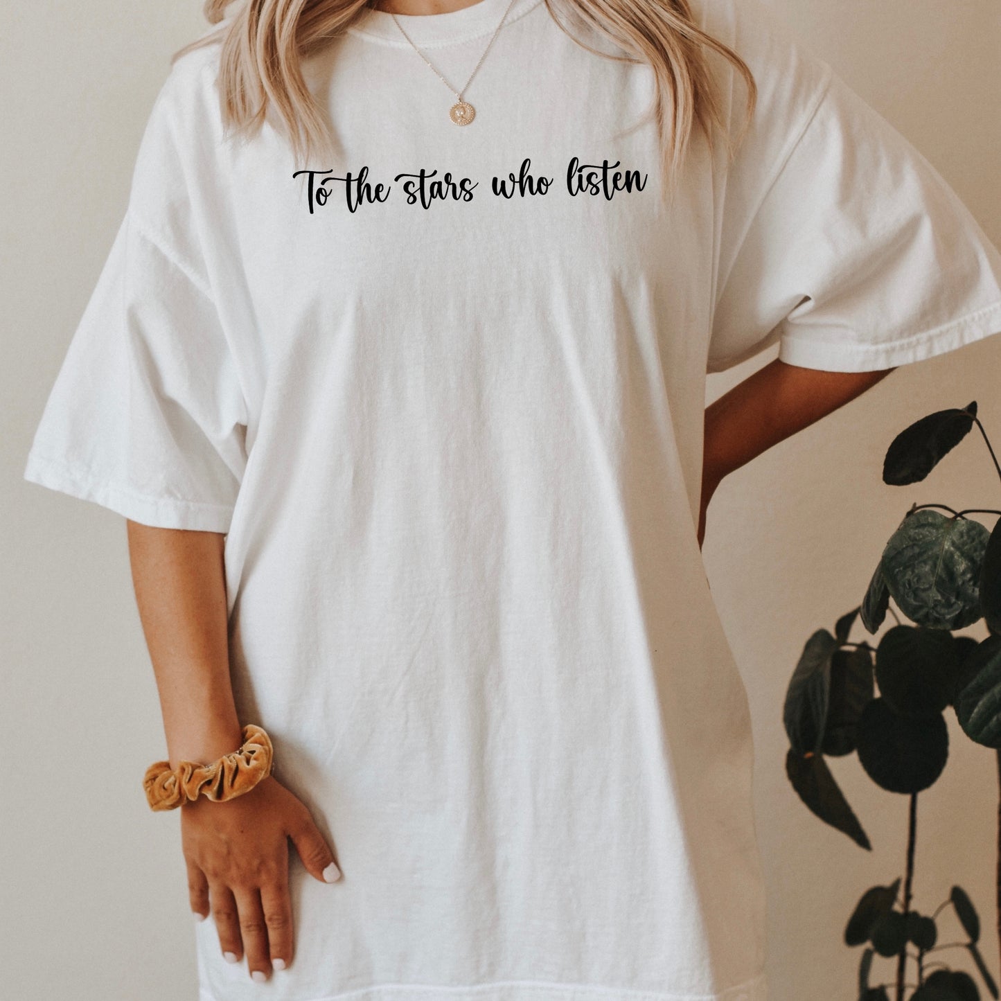 To the stars who listen White Comfort Colors T-Shirt