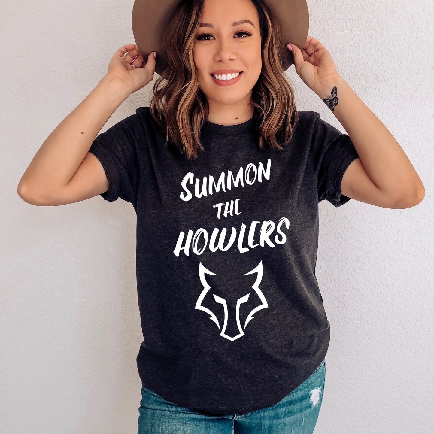 Red Rising Summon the Howlers T-Shirt | Omnis Vir Lupus | Pierce Brown - Ink and Stories