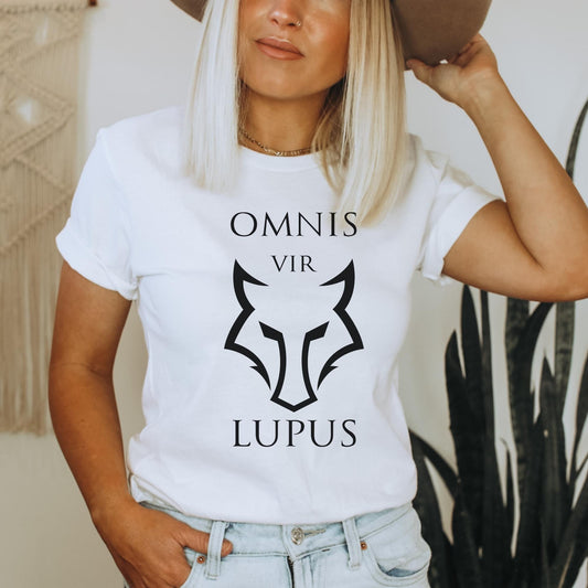 Red Rising Omnis vir Lupus T-Shirt | Pierce Brown Bookish Gift - Ink and Stories